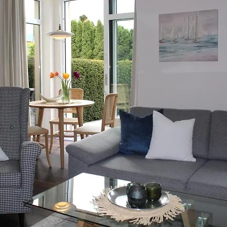 Haus Borussia 아파트 Ostseebad Kühlungsborn