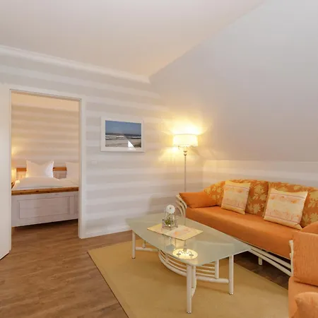Haus Borussia 公寓 Ostseebad Kühlungsborn